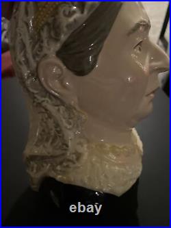 Queen Victoria Royal Doulton Toby Character Jug Of The Year 2001, D7152 RARE