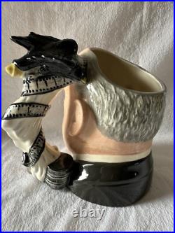 ROYAL DOULTON Alfred Hitchcock D6987 Large Character Jug Entertainers Series