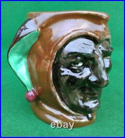 ROYAL DOULTON CHARACTER JUG JESTER D5556 1936 COLOURWAY. 1st YEAR OF ISSUE