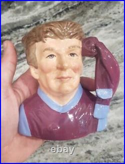 Rare 1993 Royal Doulton Character Jug Football Supporters Aston Villa Club D6931