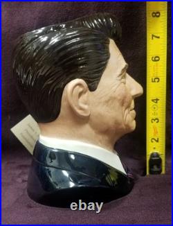 Rare USA 40th President Ronald Reagan Large Jug Royal Doulton D6718 Gold Silver