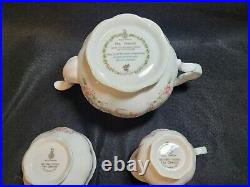 Royal Doulton Brambly hedge full size tea set teapot sugar bowl milk jug 1985