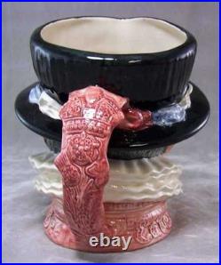 Royal Doulton Character Toby Jug Beefeater ER D6206 EXC Royal Doulton Character Toby Jug Beefeater ER D6206 EXC