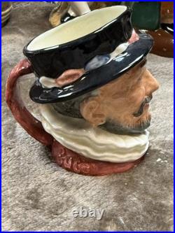 Royal Doulton Character jugs Set of 3 Beefeater English Translucent China