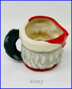 Royal Doulton SANTA #D6900 & MRS. CLAUS #D6922 Wreath Handle Mini Toby Jugs 3