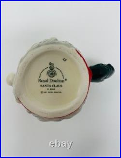 Royal Doulton SANTA #D6900 & MRS. CLAUS #D6922 Wreath Handle Mini Toby Jugs 3