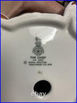 Royal Doulton Toby Jug 1966 North American Indian set/ The Chief statute