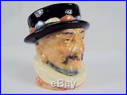 Toby Character Jug (Small) Beefeater Royal Doulton D6233, #9120520
