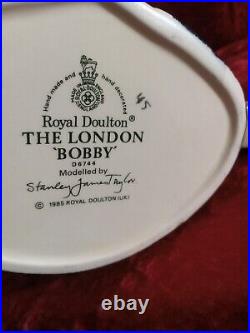 Vintage 7 1985 ROYAL DOULTON, THE LONDON BOBBY JUG. D6744
