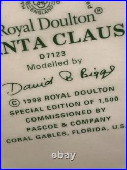 Vtg Royal Doulton 1998 Large Santa Claus # D7123 WithChristmas Tree Handle + Gifts