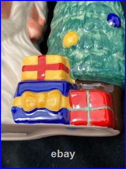 Vtg Royal Doulton 1998 Large Santa Claus # D7123 WithChristmas Tree Handle + Gifts